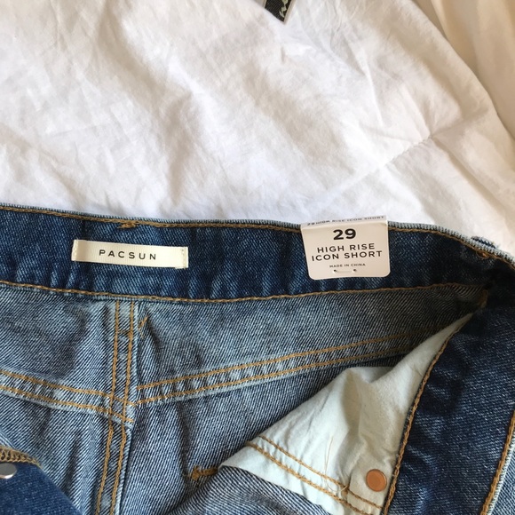 New with tags PacSun denim shorts - Picture 3 of 3